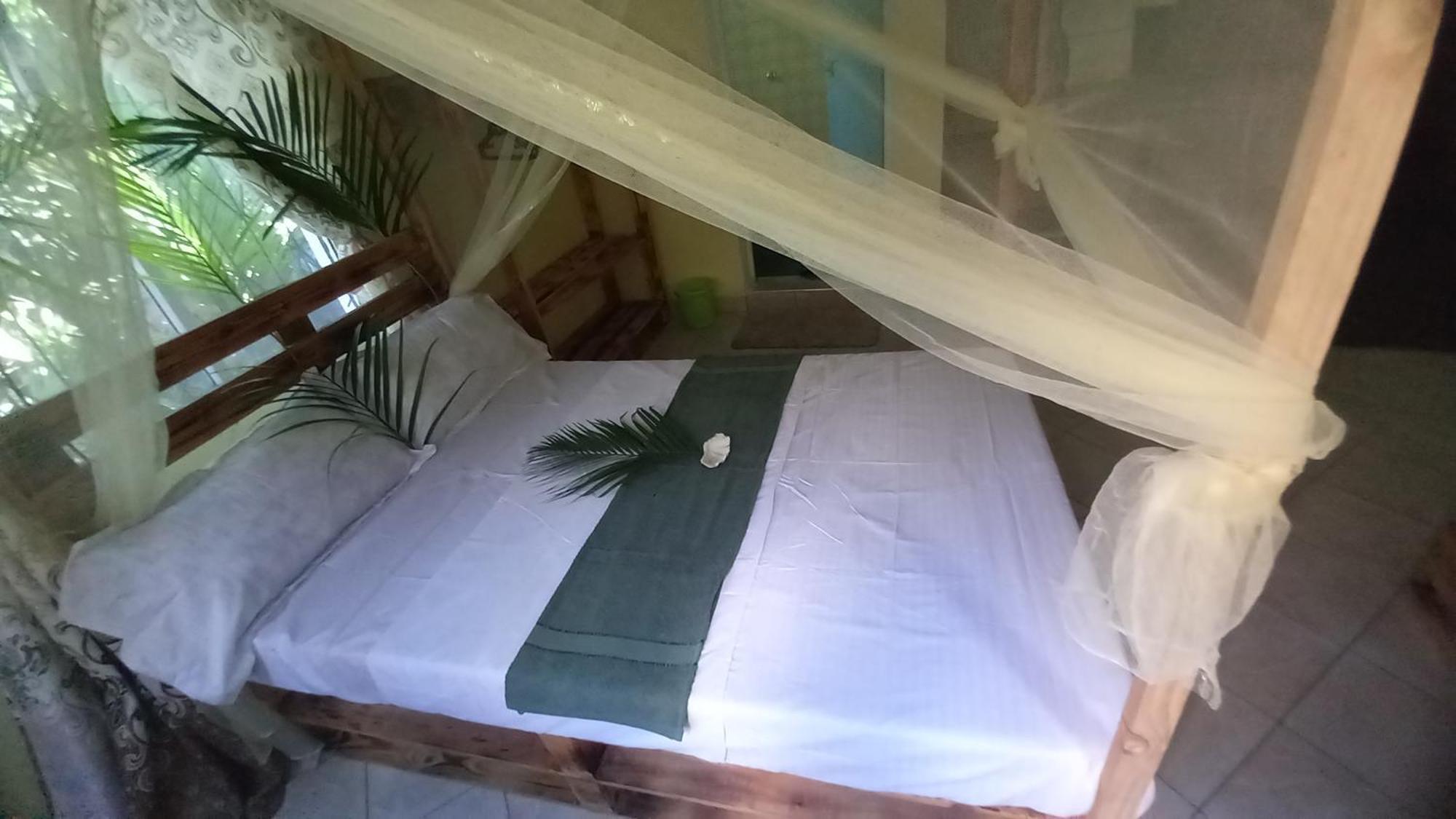 Mount Zion Guest House, Mtwapa Mtomondoni Mombasa Esterno foto