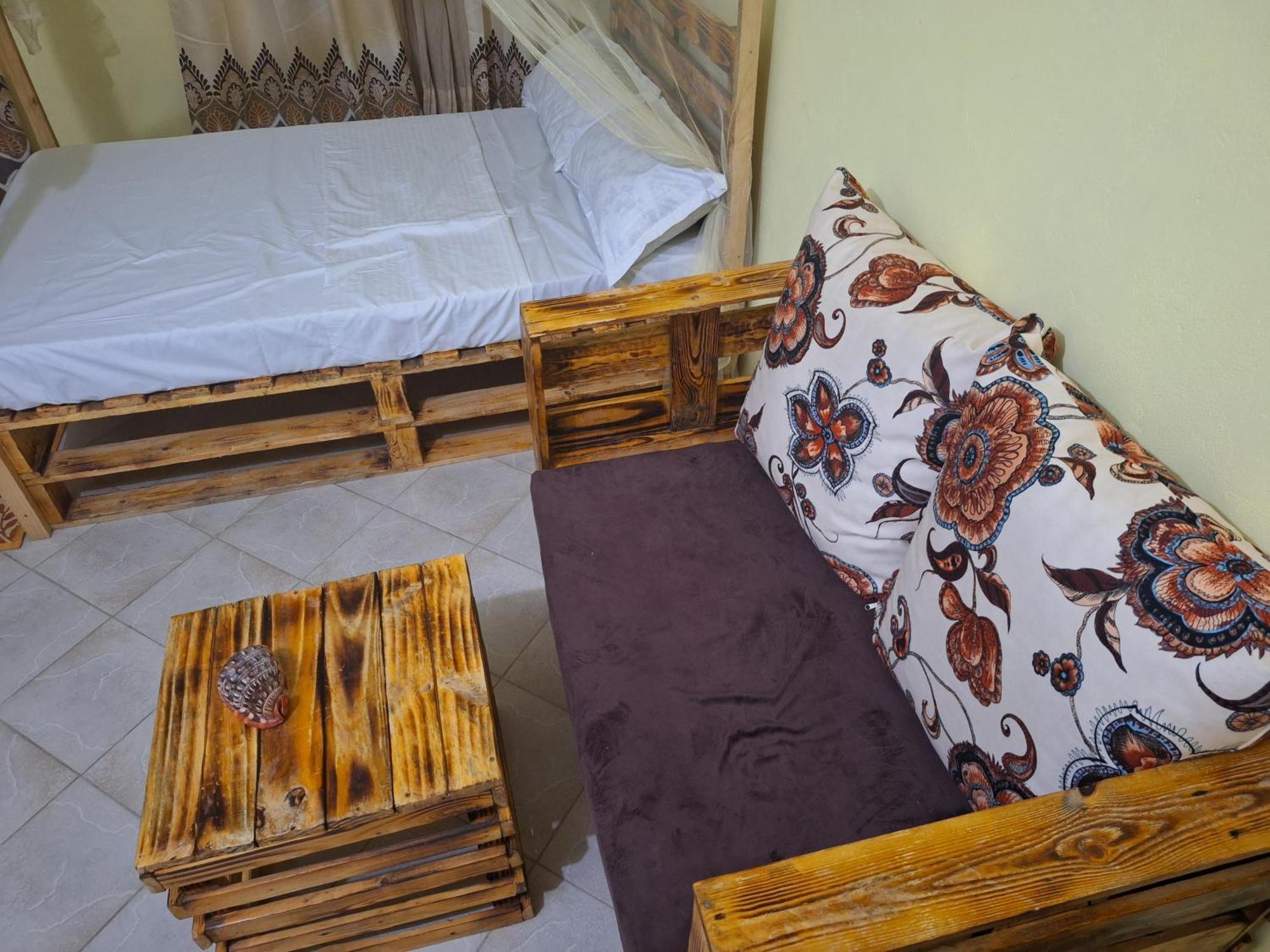 Mount Zion Guest House, Mtwapa Mtomondoni Mombasa Esterno foto