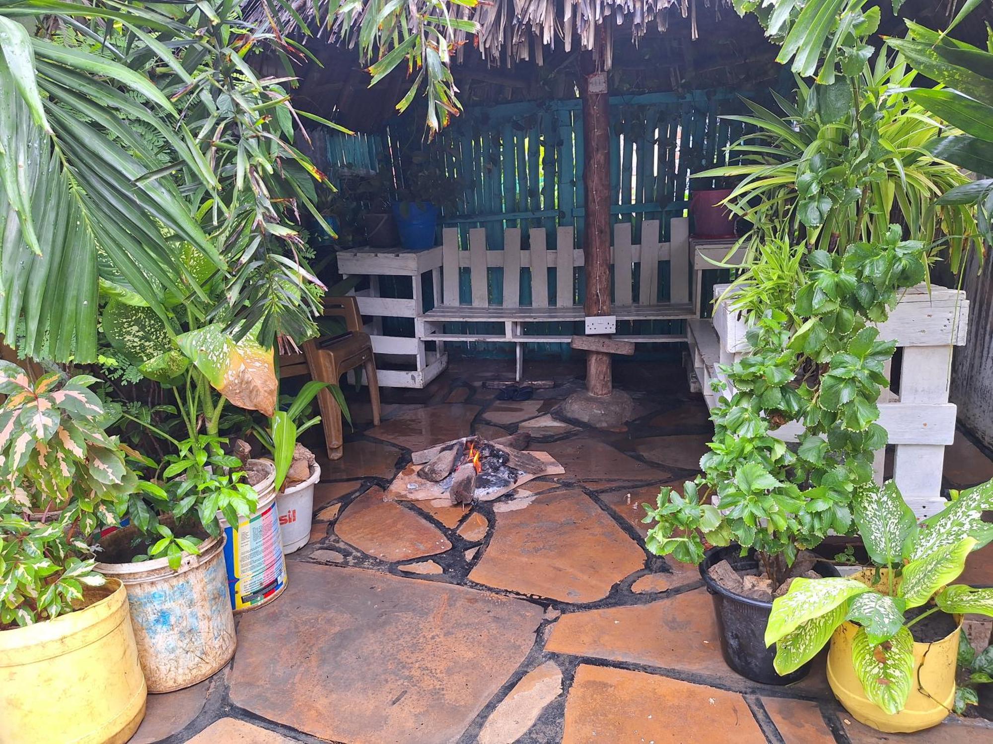 Mount Zion Guest House, Mtwapa Mtomondoni Mombasa Esterno foto