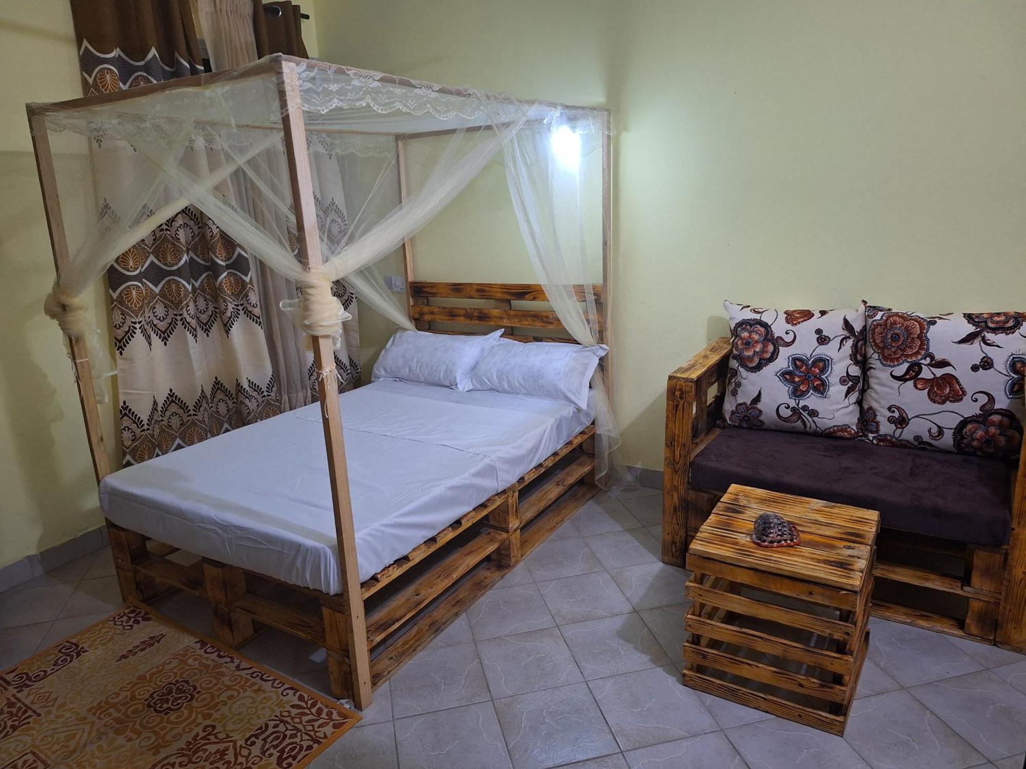 Mount Zion Guest House, Mtwapa Mtomondoni Mombasa Esterno foto